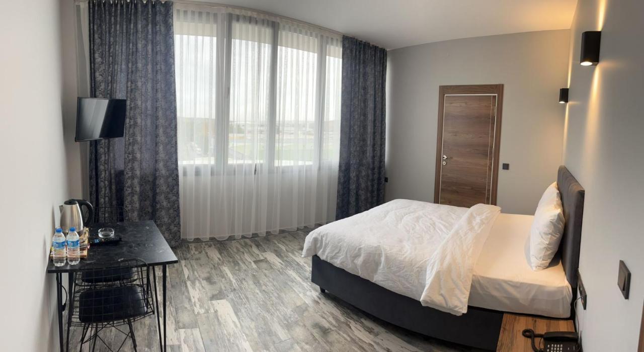 Tuzla Suite Otel Estambul Exterior foto